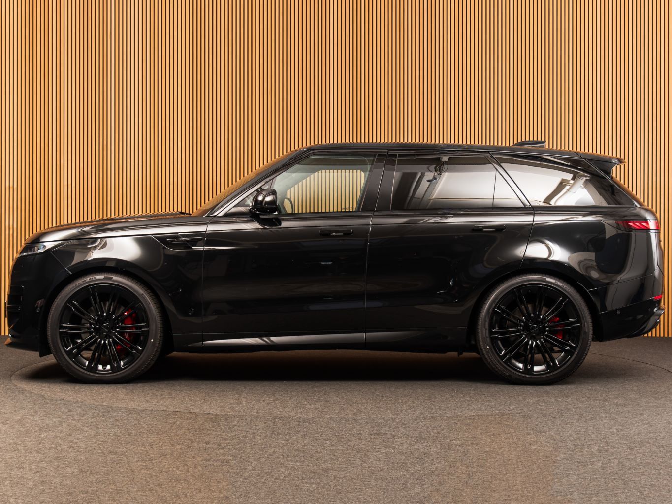 Land Rover Range Rover Sport D350 Autobiography DEEP GARNET imagem 2