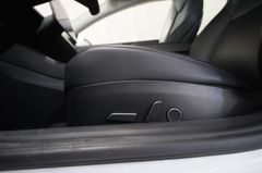 Fahrzeugabbildung Tesla Model 3 PERFORMANCE DUAL-MOTOR NAVI/LED/PILOT+