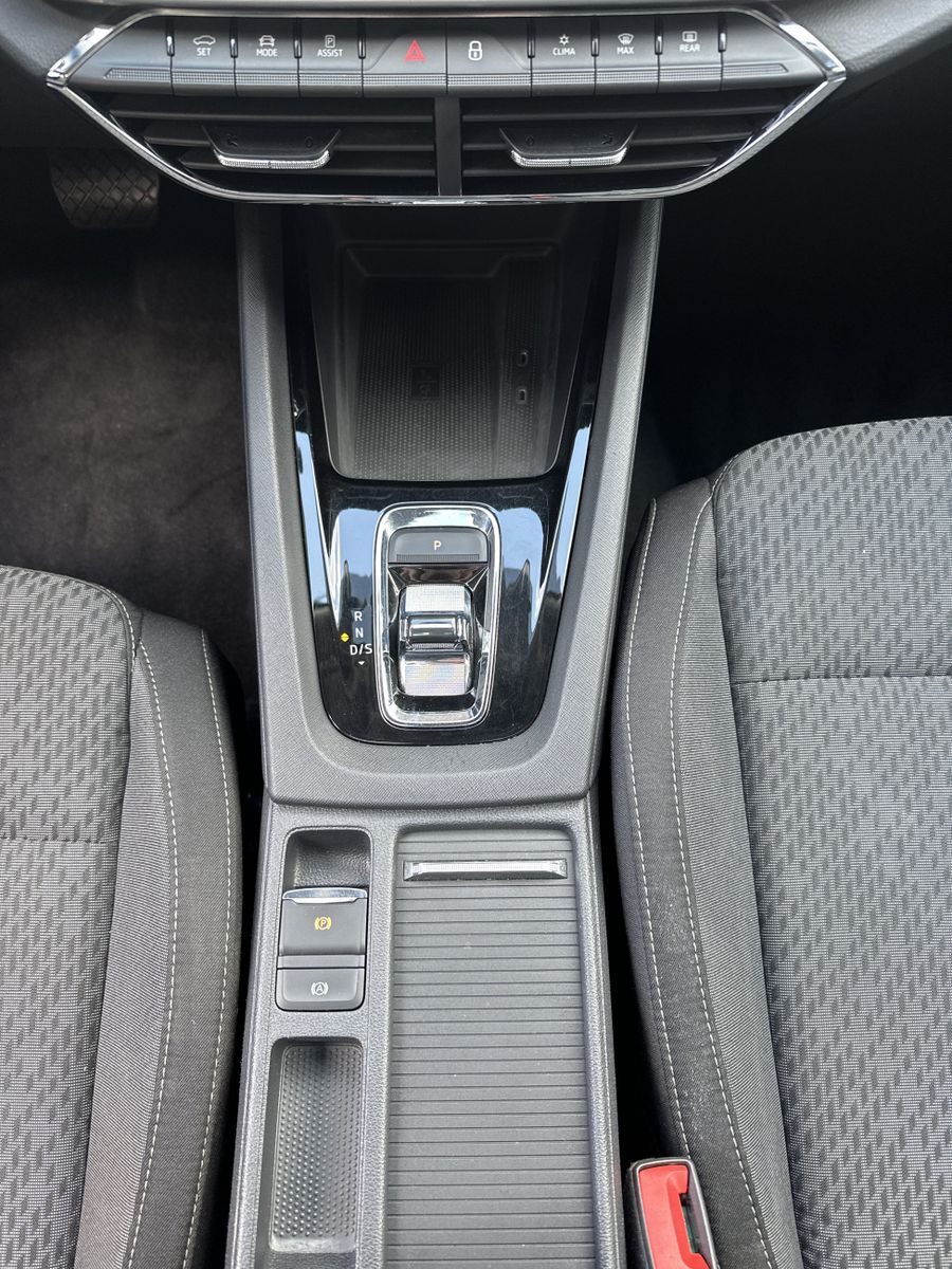 Fahrzeugabbildung SKODA Octavia Combi 2.0 TDI DSG NAV+LED+AHK+PANO+CANTO