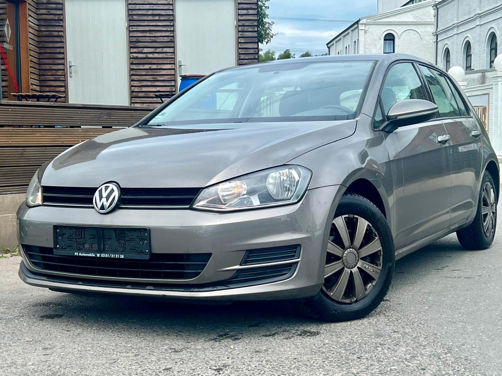 Volkswagen Golf VII Lim. Trendline BMT