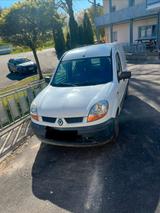 Renault Kangoo - Renault Kangoo aus 2004 mit Diesel-Antrieb