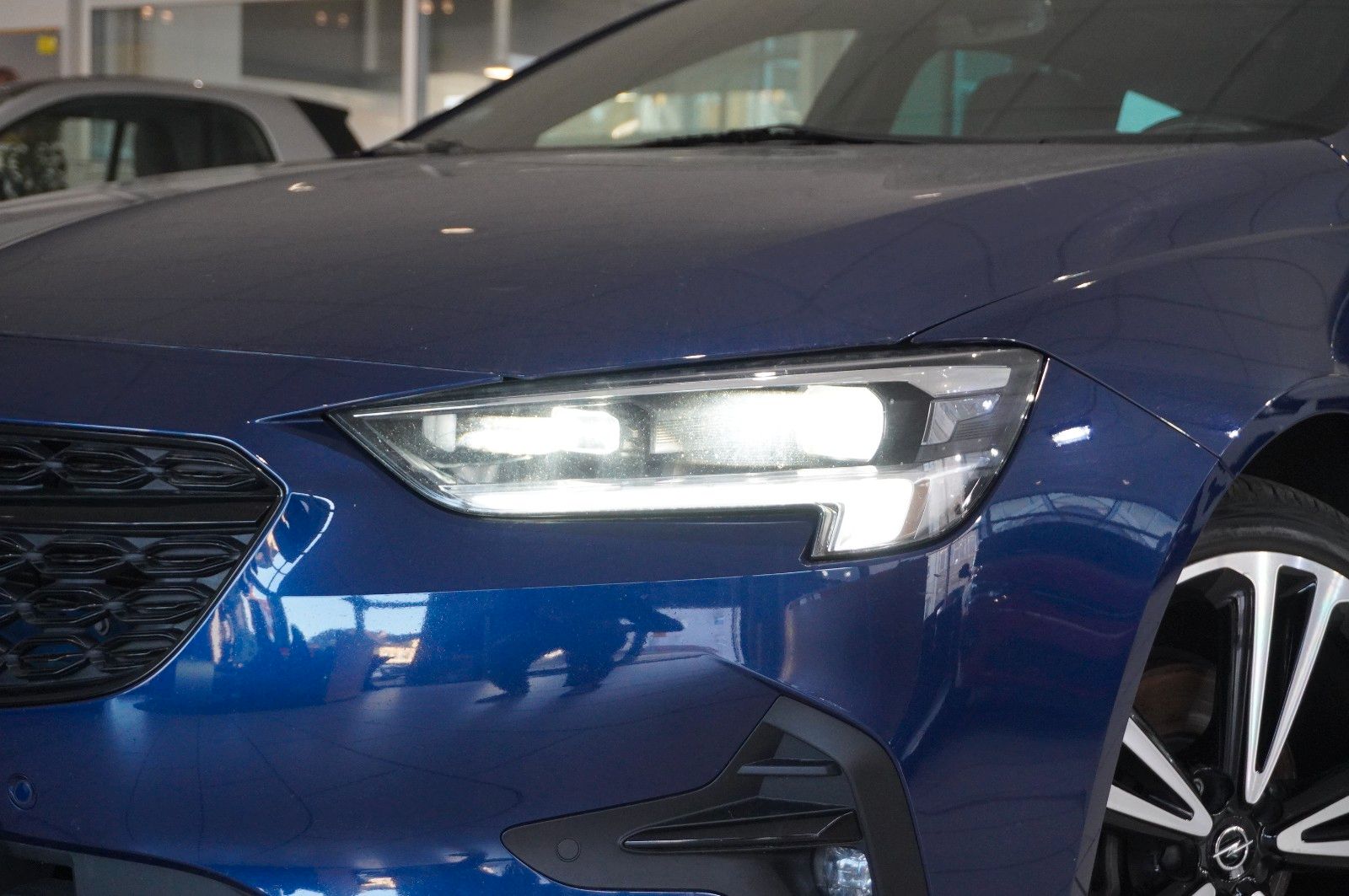 Fahrzeugabbildung Opel Insignia B ST 2.0D ULTIMATE NAVI/OPC/KAMERA/AHK