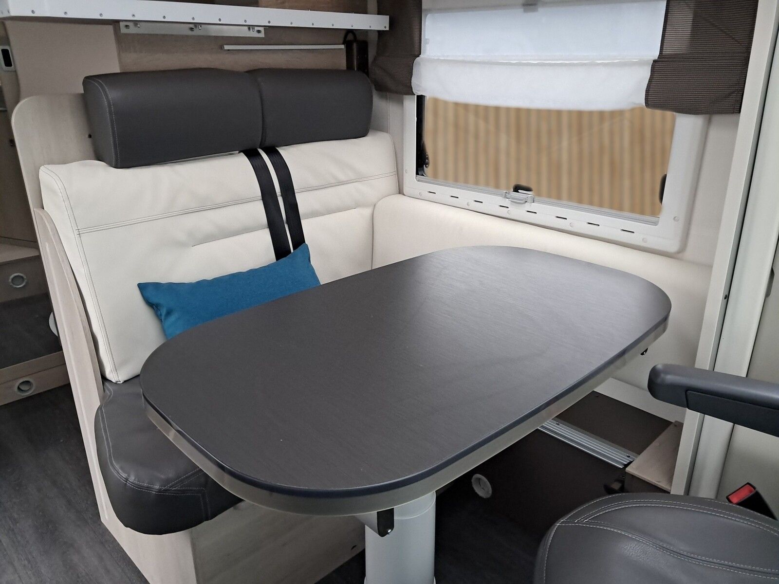 Fahrzeugabbildung Chausson Teilintegriert 727 GA Special Edition  Sat,Solar
