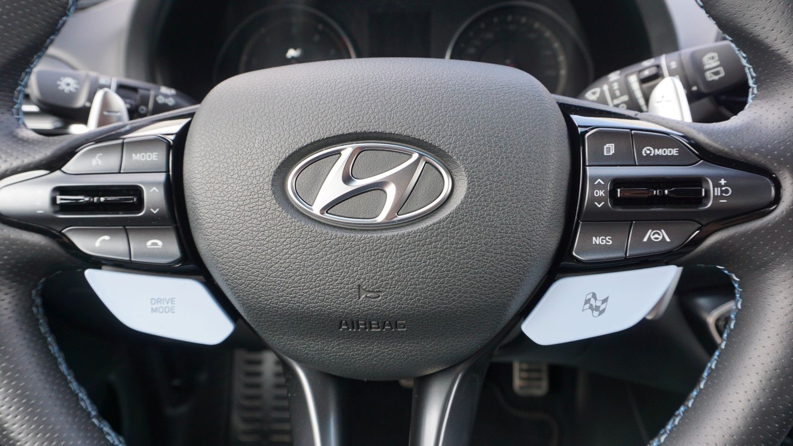 Fahrzeugabbildung Hyundai i30 N Performance Panorama,Navi,LED,Kamera,PDC