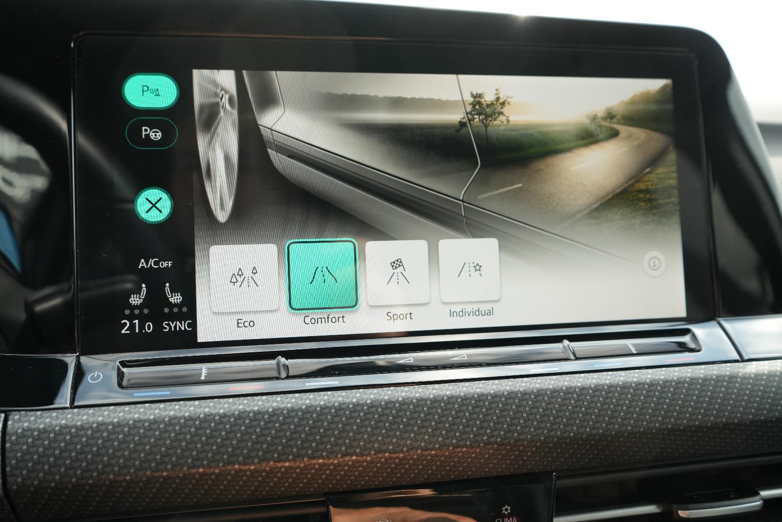 Volkswagen Golf VIII Lim. R-Line eTSI LED LHZ ACC DCC, миниатюра 22