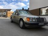 Mercedes-Benz W124  260E 6 Zylinder H-Kennz.& HU neu. - Mercedes-Benz E 260 aus 1992