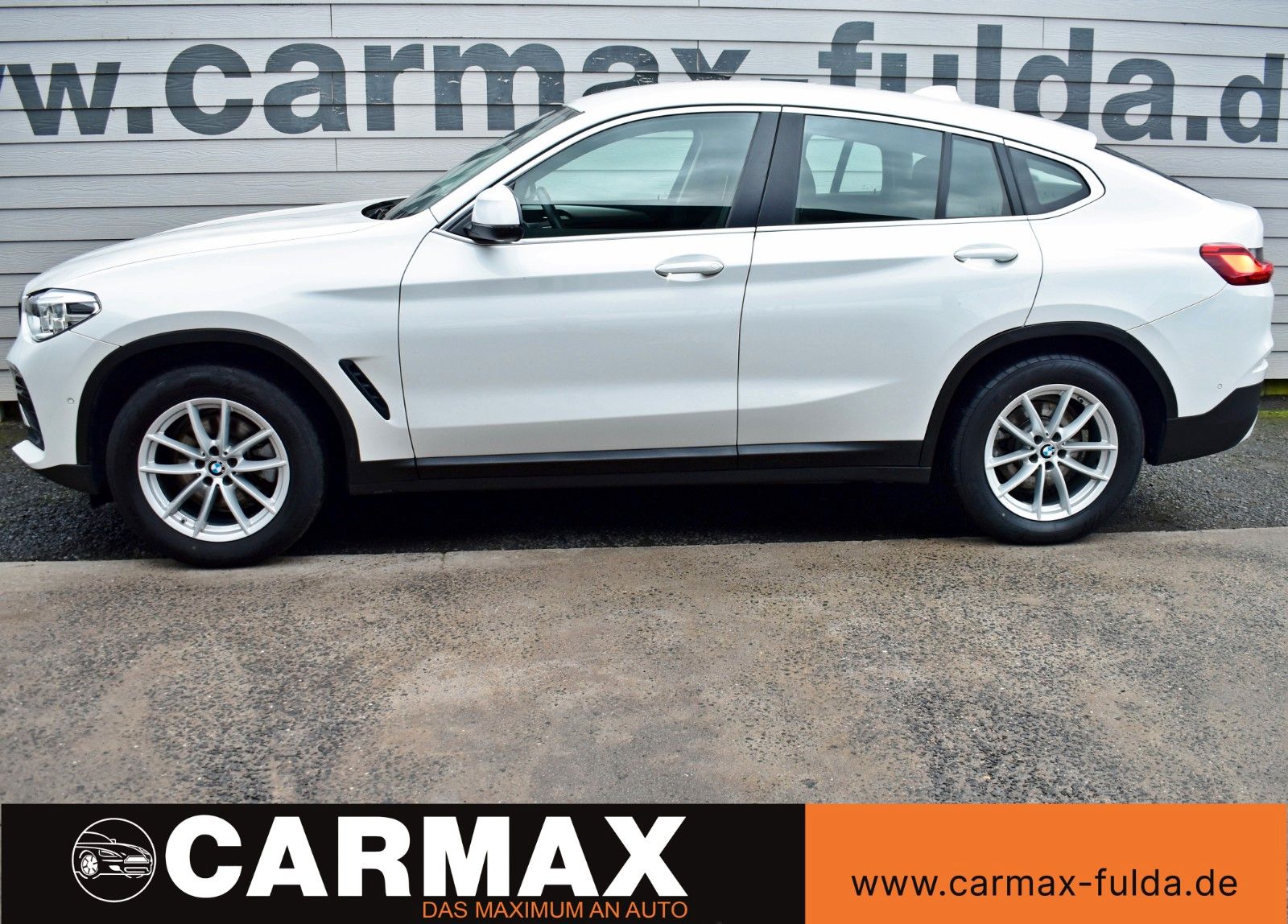 Fahrzeugabbildung BMW X4 20dA xDrive Advantage  Leder,Navi,LED,Kamera