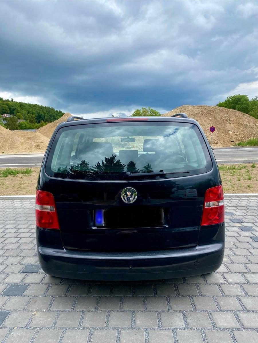 Volkswagen Touran 2004 — photo 6
