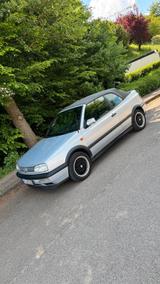 Volkswagen Golf 1.8 Cabrio  - Volkswagen Golf mit Benzin-Antrieb: Leder, Cabrio, 1.8