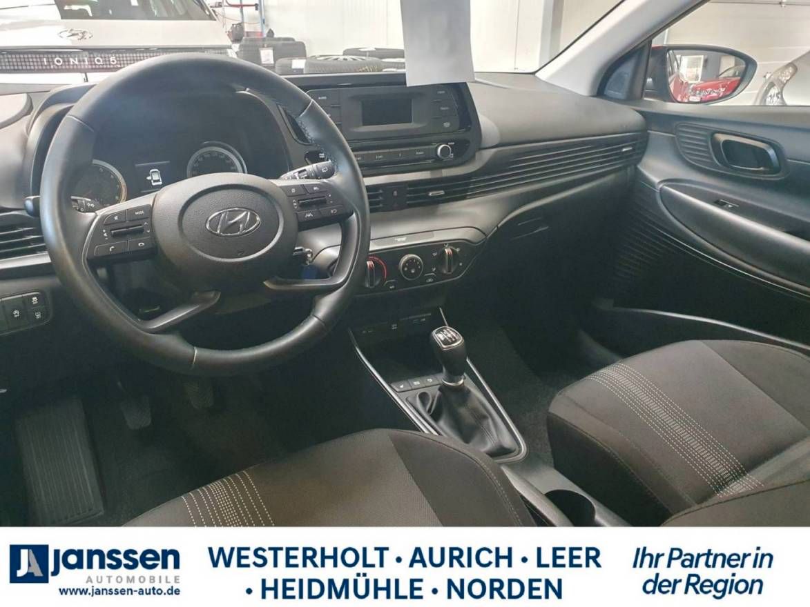 Fahrzeugabbildung Hyundai BAYON Select Winterpaket,PDC hinten,Klima,Start