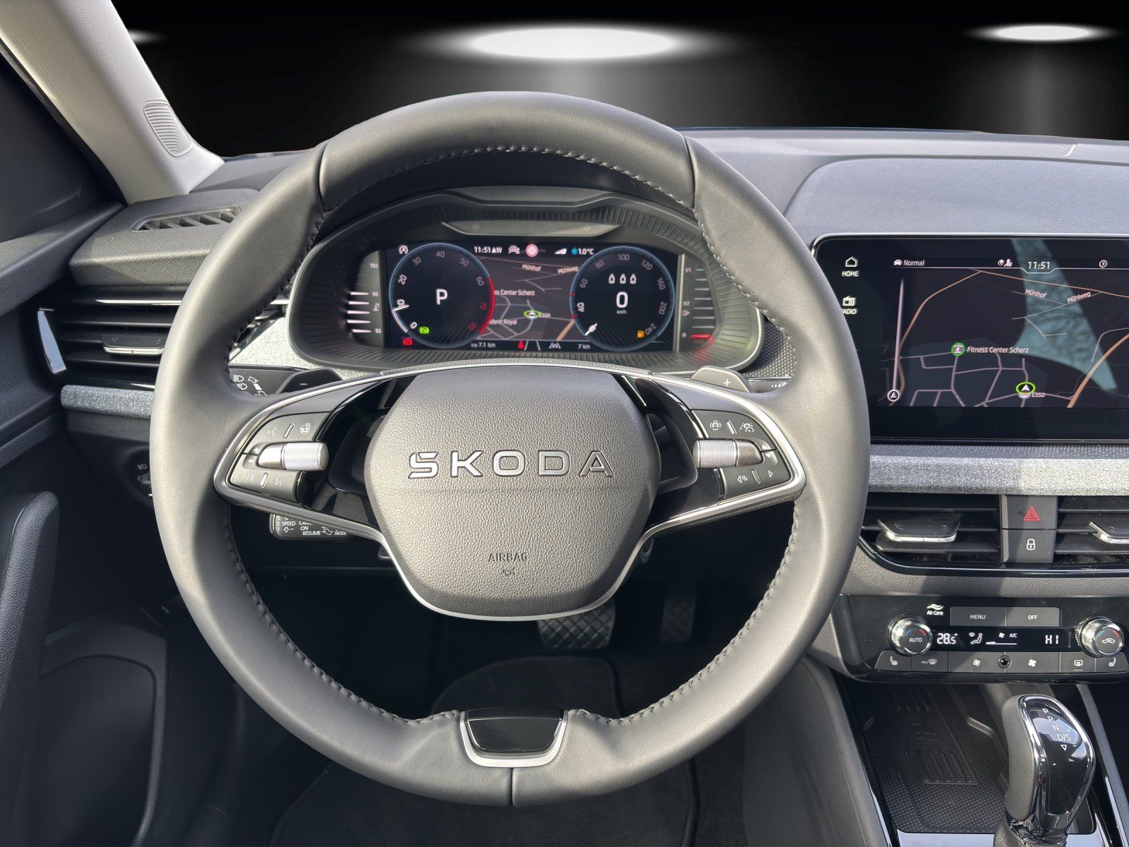 Fahrzeugabbildung SKODA Kamiq Balance DSG+AHK+ACC+BLACK+5-JAHRE GARANTIE
