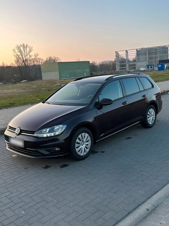 Image of Volkswagen T7 Kombi