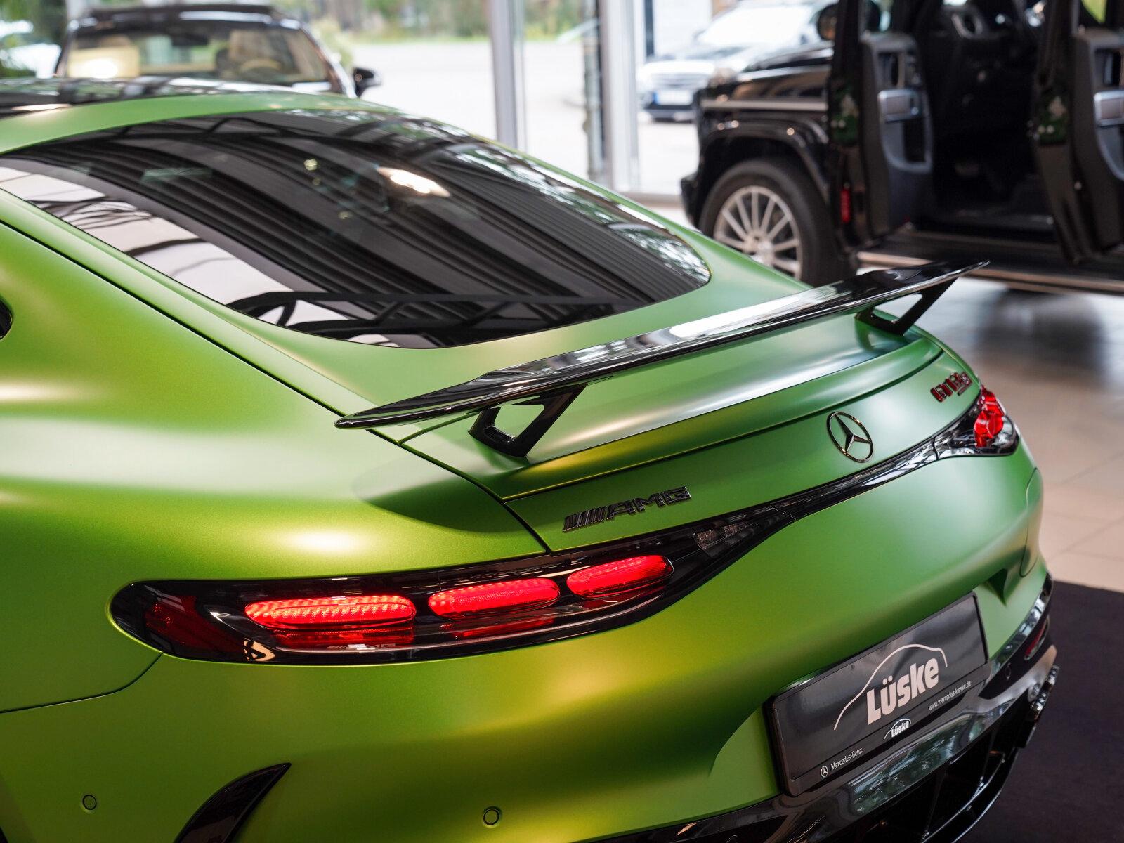 Mercedes-Benz AMG GT 63 S E PERFORMANCE green hell MATT tech
