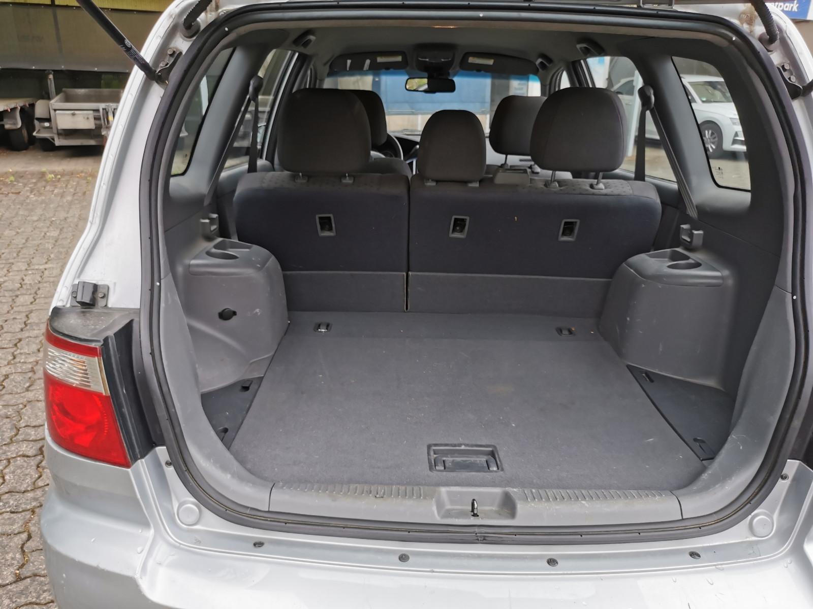 Kia Carens 2006 — photo 15