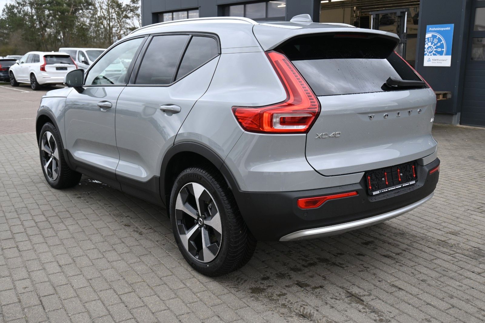 Fahrzeugabbildung Volvo XC40 B3 DKG *360°*ACC*Allwetter*Lenkradhzg*