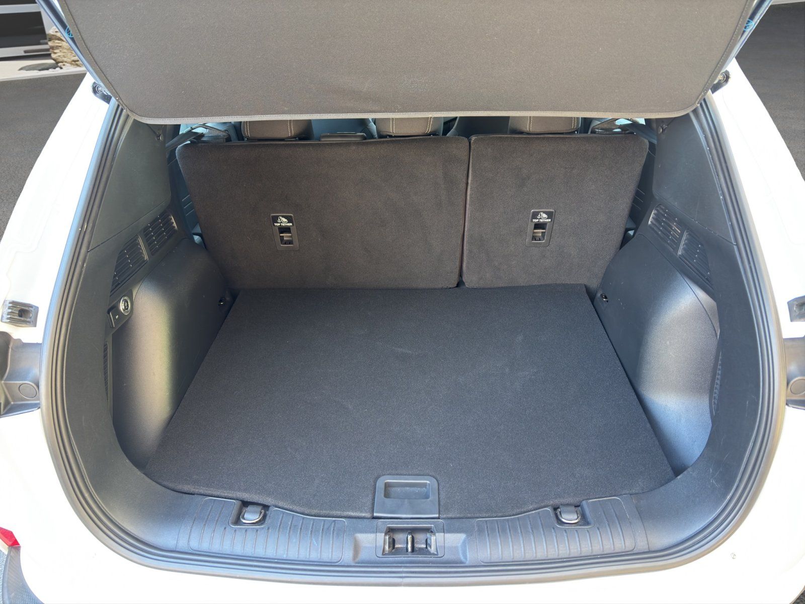 Fahrzeugabbildung Ford Kuga Plug-In Hybrid Cool & Connect