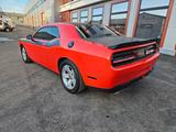 Dodge Challenger 5.7 HEMI T/A - Dodge Challenger: Orange