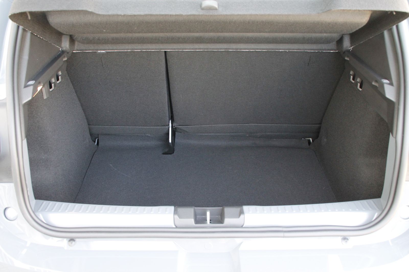 Fahrzeugabbildung Dacia Sandero Expression TCe 90