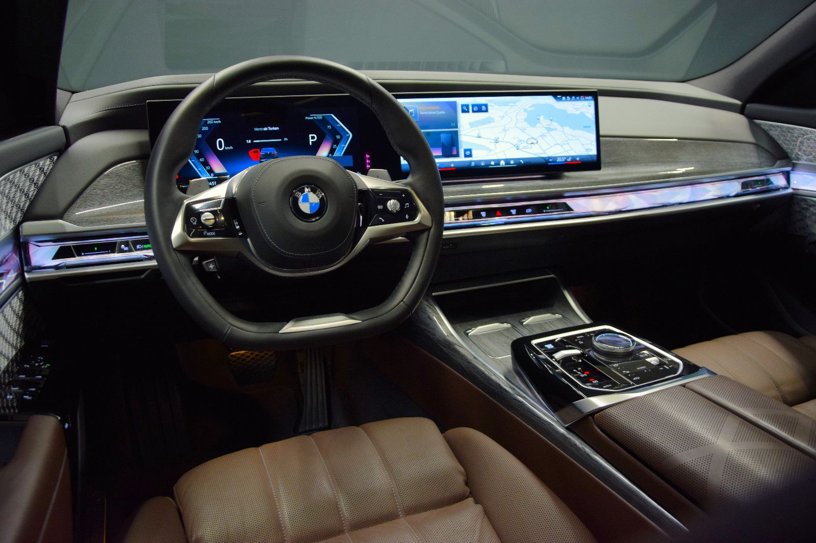 Fahrzeugabbildung BMW 740 d xDrive Kristall Panorama TV Bowers & Wilki