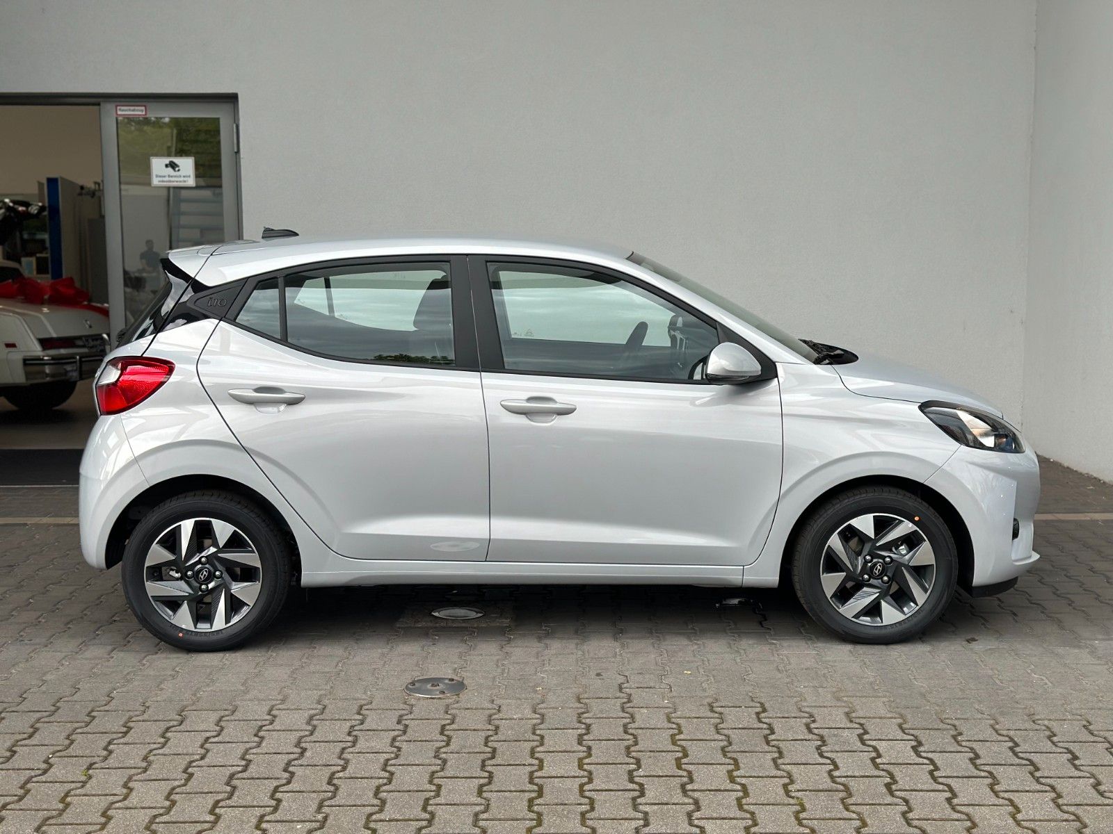 Fahrzeugabbildung Hyundai i10 Trend 1.2l 84PS Navi/SHZ!