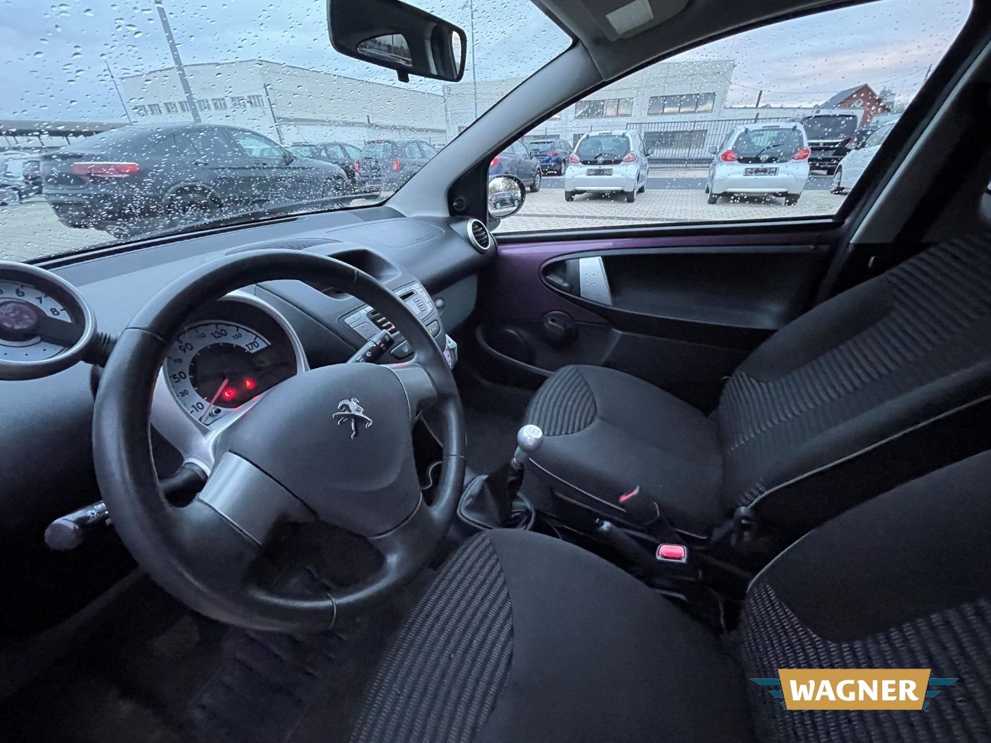 Fahrzeugabbildung Peugeot 107 Envy Klimaanlage Isofix Servolenkung
