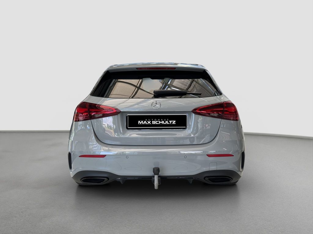 Fahrzeugabbildung Mercedes-Benz A 200 Kompaktlimousine AMG*Night*LED*SpH*PDC*RFK