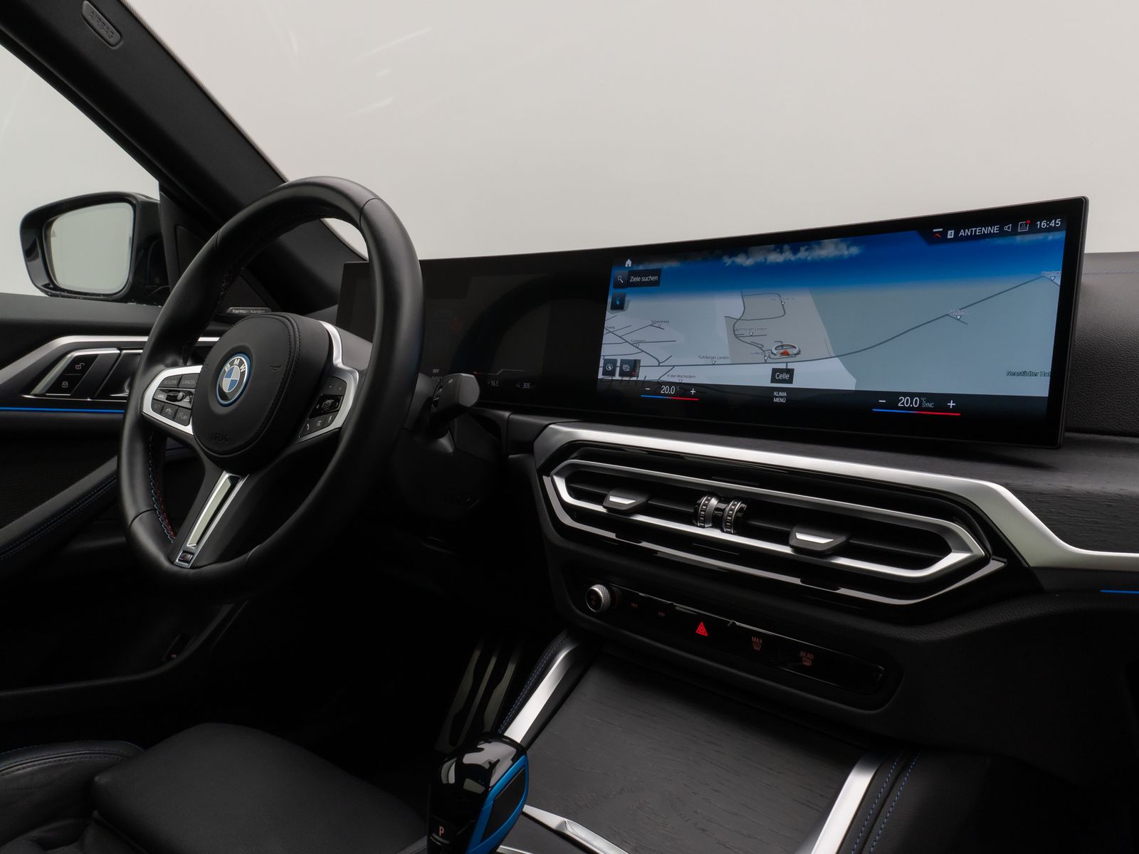 Fahrzeugabbildung BMW i4 M50 GranCoupé 360°Glasdach HUD DAB H/K 19Zoll