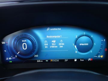 Bild 18 Ford Focus Turnier ST-Line X LED B&O Winterpaket