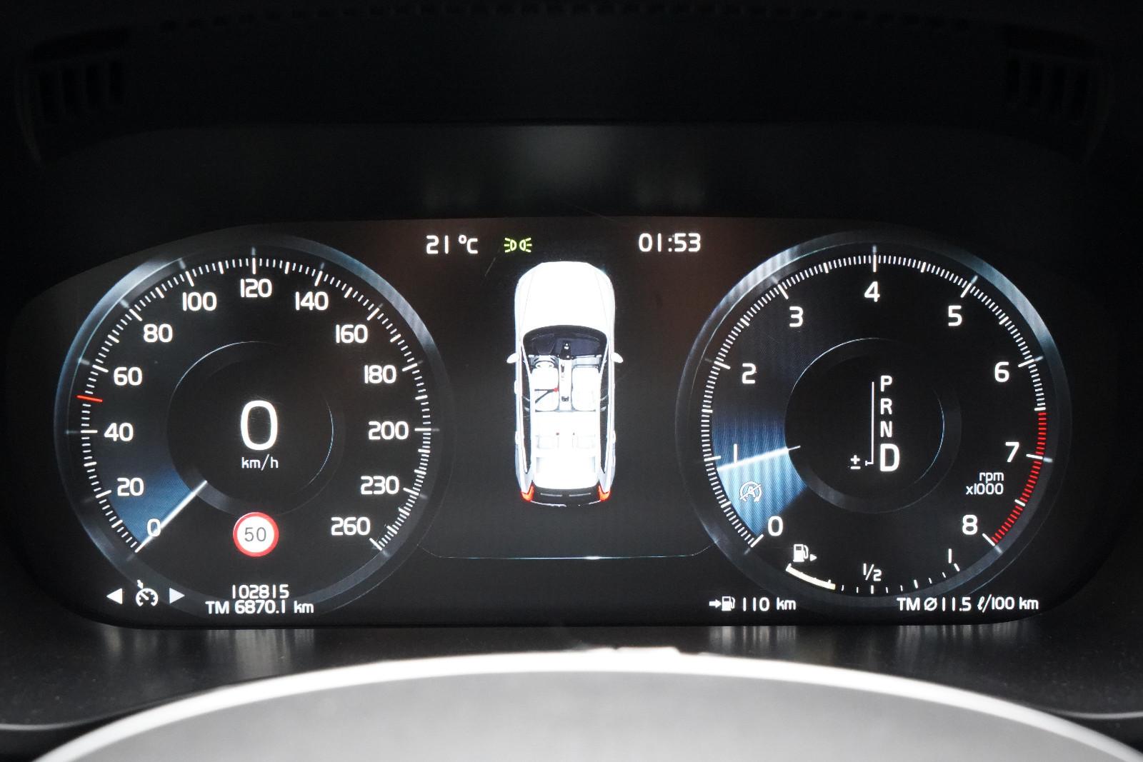 Volvo XC60 2.0 R-Design SHZ CarPlay Keyless PDC GRA