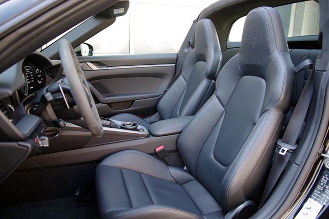 Porsche 992 Targa 4*Sportabgas,BOSE,U-FREI,Approved0726