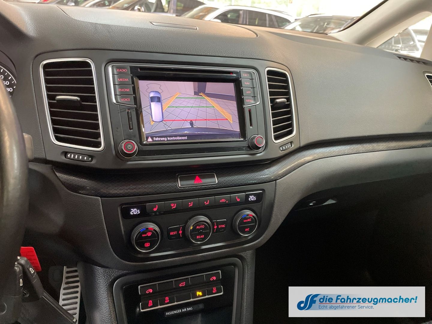 Fahrzeugabbildung Volkswagen Sharan United 2,0TDi 7.Sitzer Navi ACC El. Schie