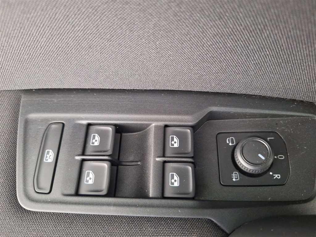 Volkswagen Tiguan 2.0 TDI DSG 4MOTION Standhz Navi