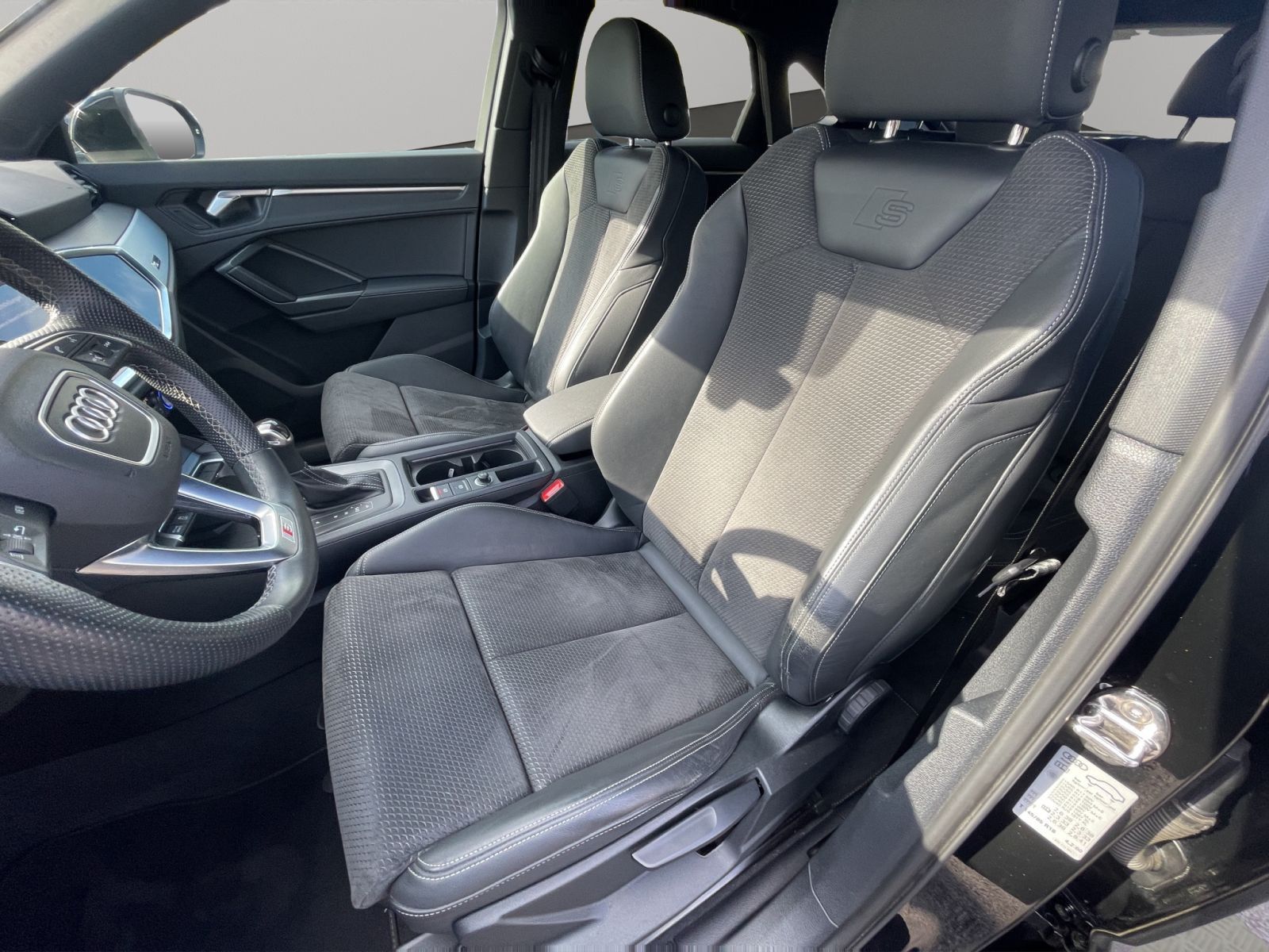 Audi Q3 - Bild 12