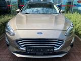 Ford Focus Turnier Titanium*B&O*HUD*Pano*Style*Design - Ford Focus: D