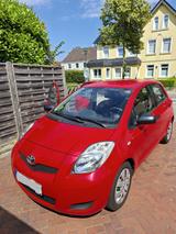 Toyota Yaris 1,4-l-D-4D Cool Cool - Toyota Yaris mit Diesel-Antrieb: 1.4