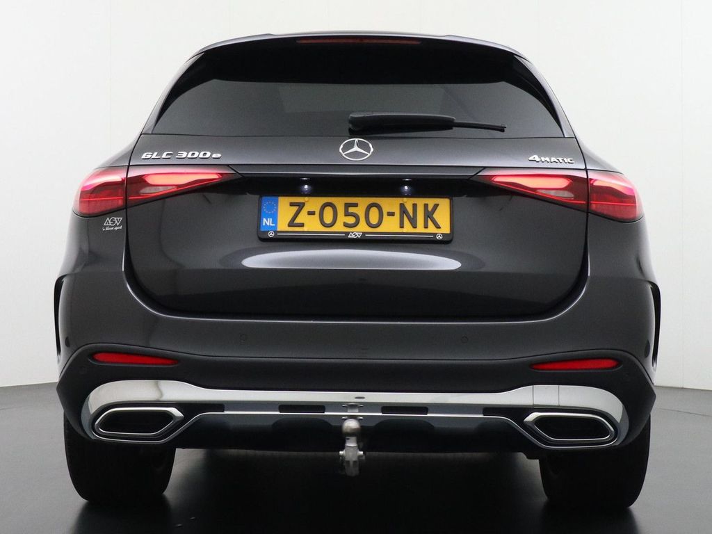 Mercedes-Benz GLC 300 300e 4MATIC AMG Line panorama dach wegkl