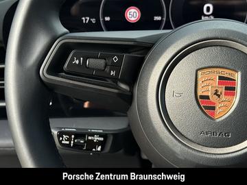 صورة مصغرة 28 لـ 2025 Porsche TAYCAN