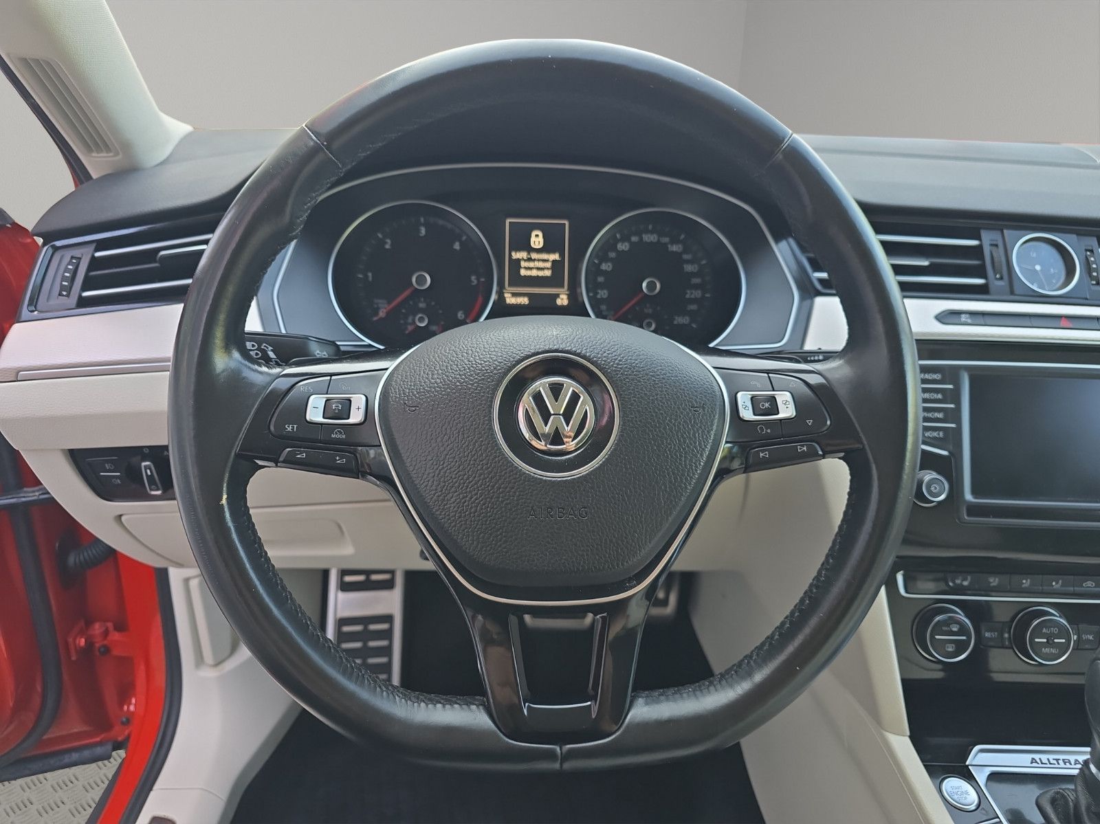 Fahrzeugabbildung Volkswagen Passat Variant Alltrack BMT/Start-Stopp 4Motion