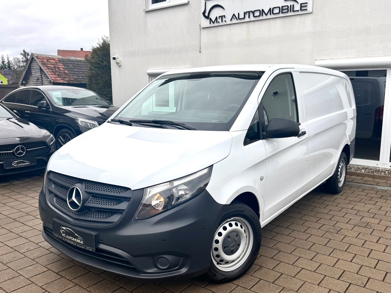 MERCEDES-BENZ Vito Kasten 110 lang*TEMP*NAVI*KAMERA*PDC*KLIMA*