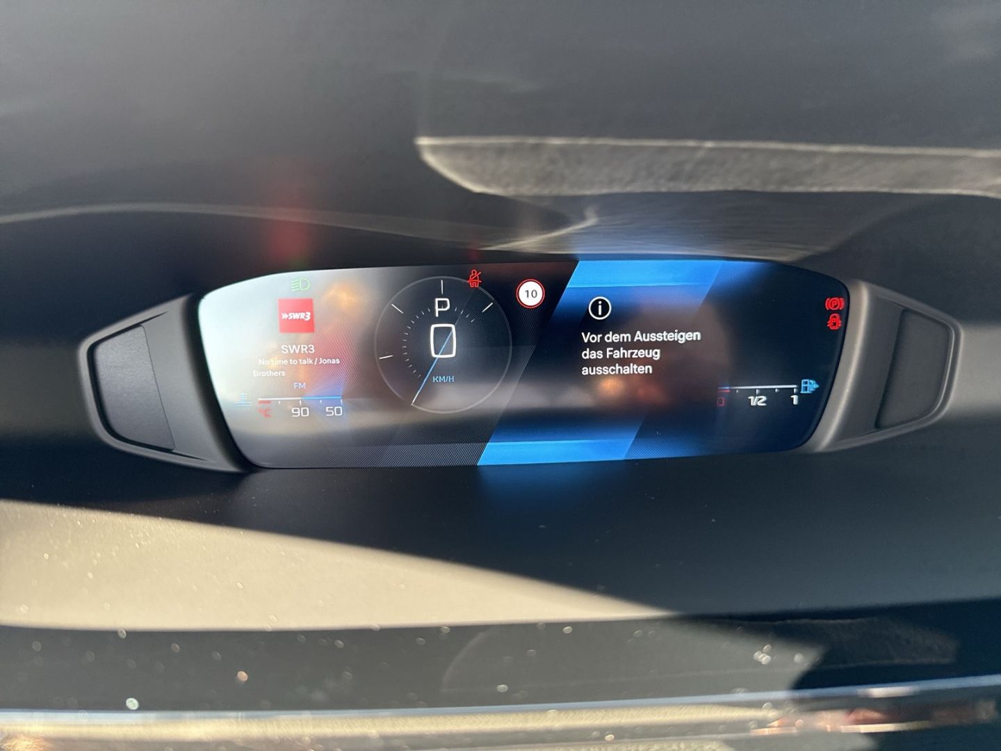 Fahrzeugabbildung Peugeot 308 SW Hybrid 145 Allure 1.2 LED ACC 2-Zonen-Kli