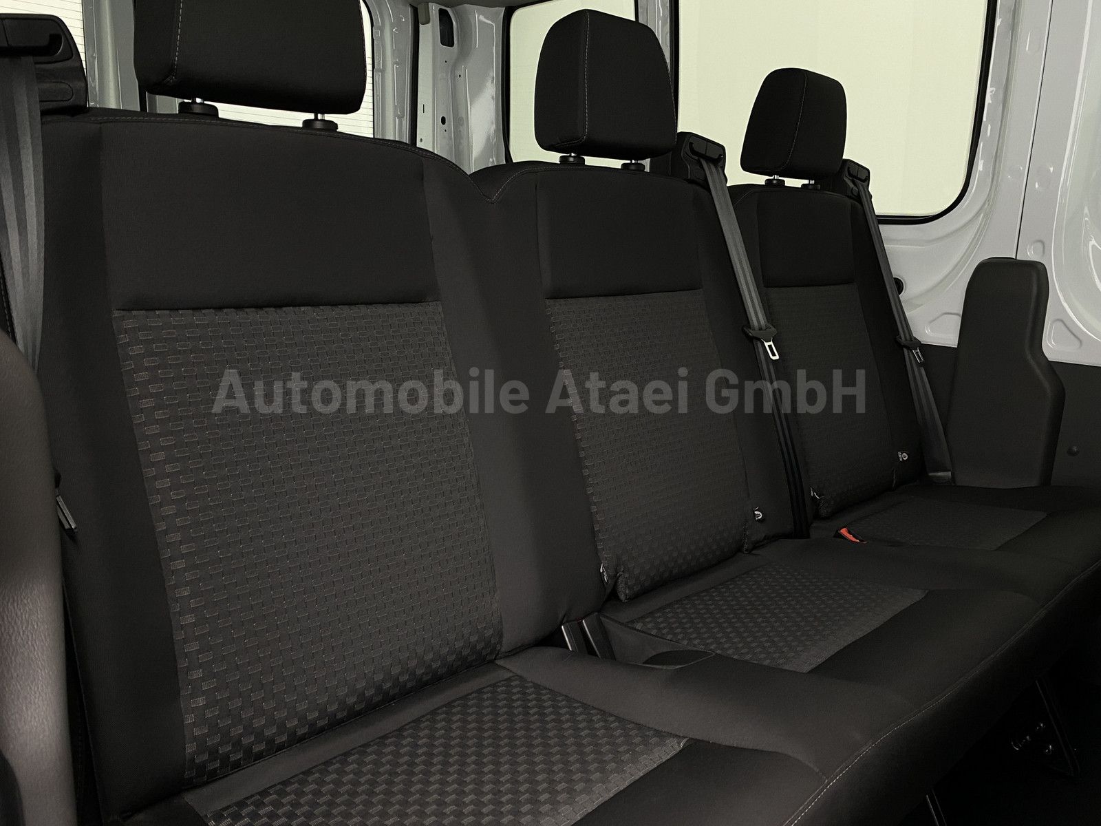 Fahrzeugabbildung Ford Transit 350 L3H2 Automatik *Facelift* NAVI (3813