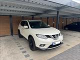 Nissan ACENTA, 7 Sitzer, Panorama Dach,360 Kamera  - mit Diesel-Antrieb: Limousine, Panorama Dach