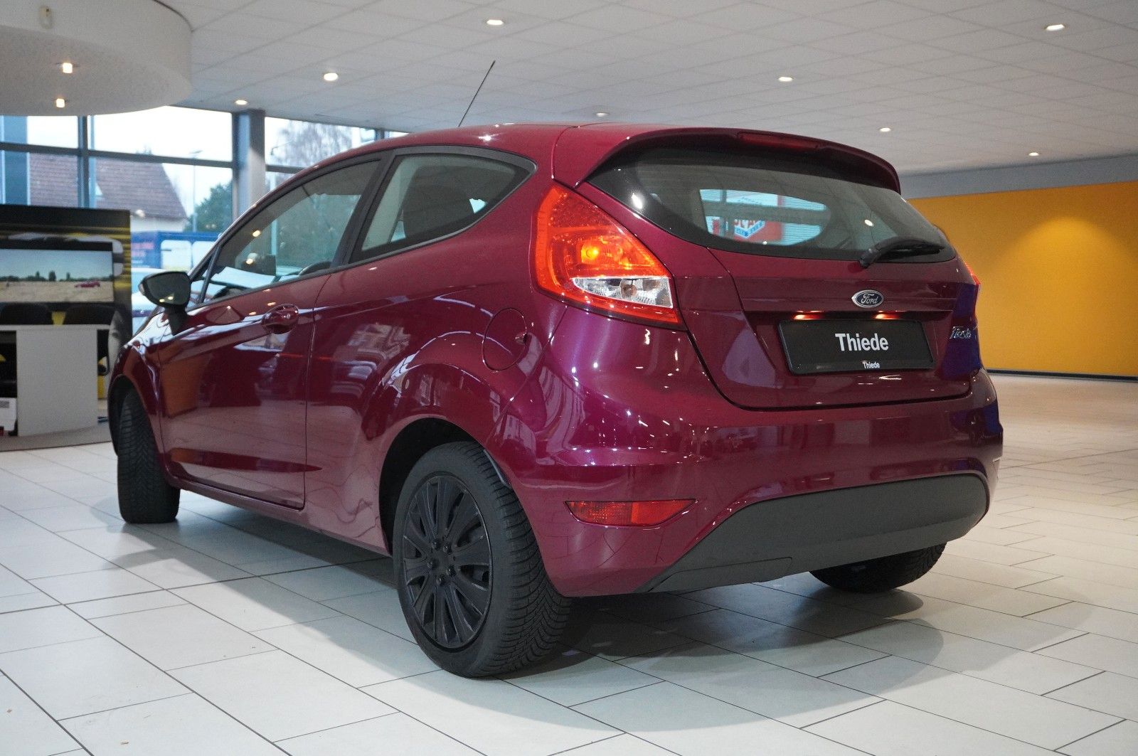 Fahrzeugabbildung Ford Fiesta 1.3 CHAMPIONS EDIT. 3-TÜR KLIMA/SHZ/USB