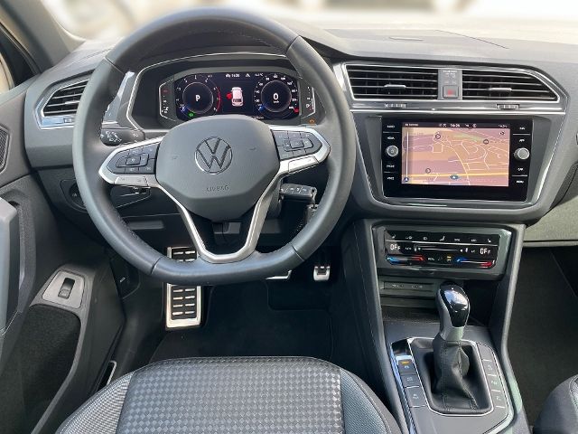 Fahrzeugabbildung Volkswagen Tiguan 1.5 TSI DSG ACTIVE NAVI EASYOPEN GJR