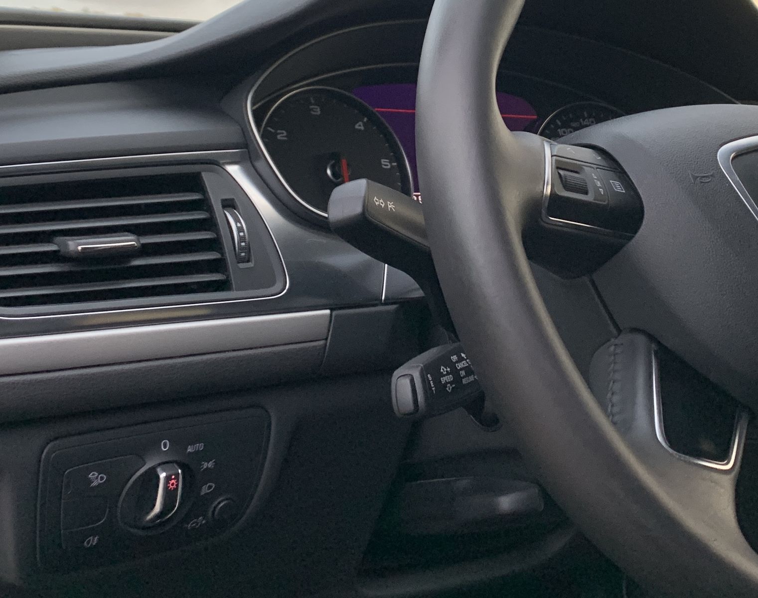 Fahrzeugabbildung Audi A6 2.0 TDI*Bi-Xenon*Alcantara*STHZ*Navi*PDC*