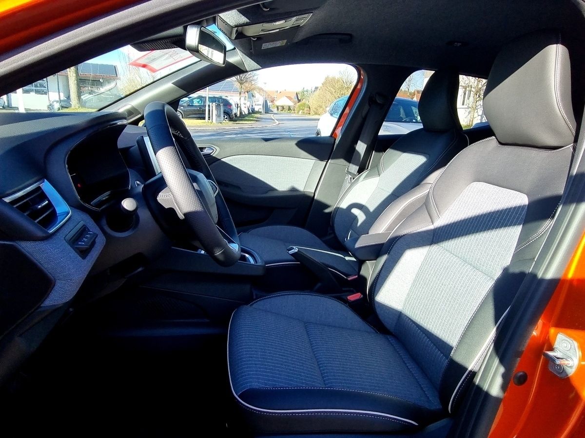 Fahrzeugabbildung Renault Clio Techno TCe 90