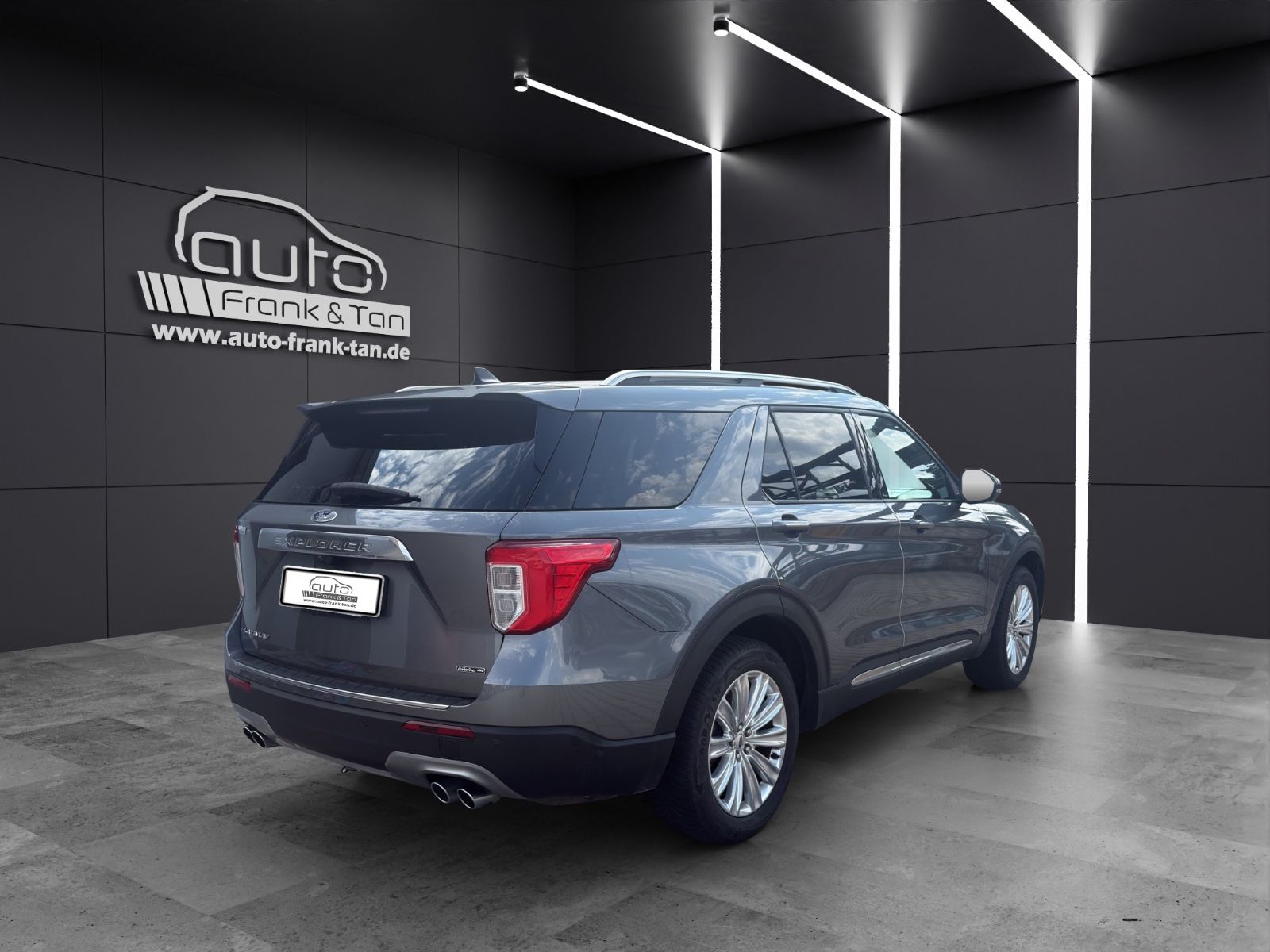 Fahrzeugabbildung Ford Explorer Platinum Plug-in-Hybrid 4x4*Pano*B&O*