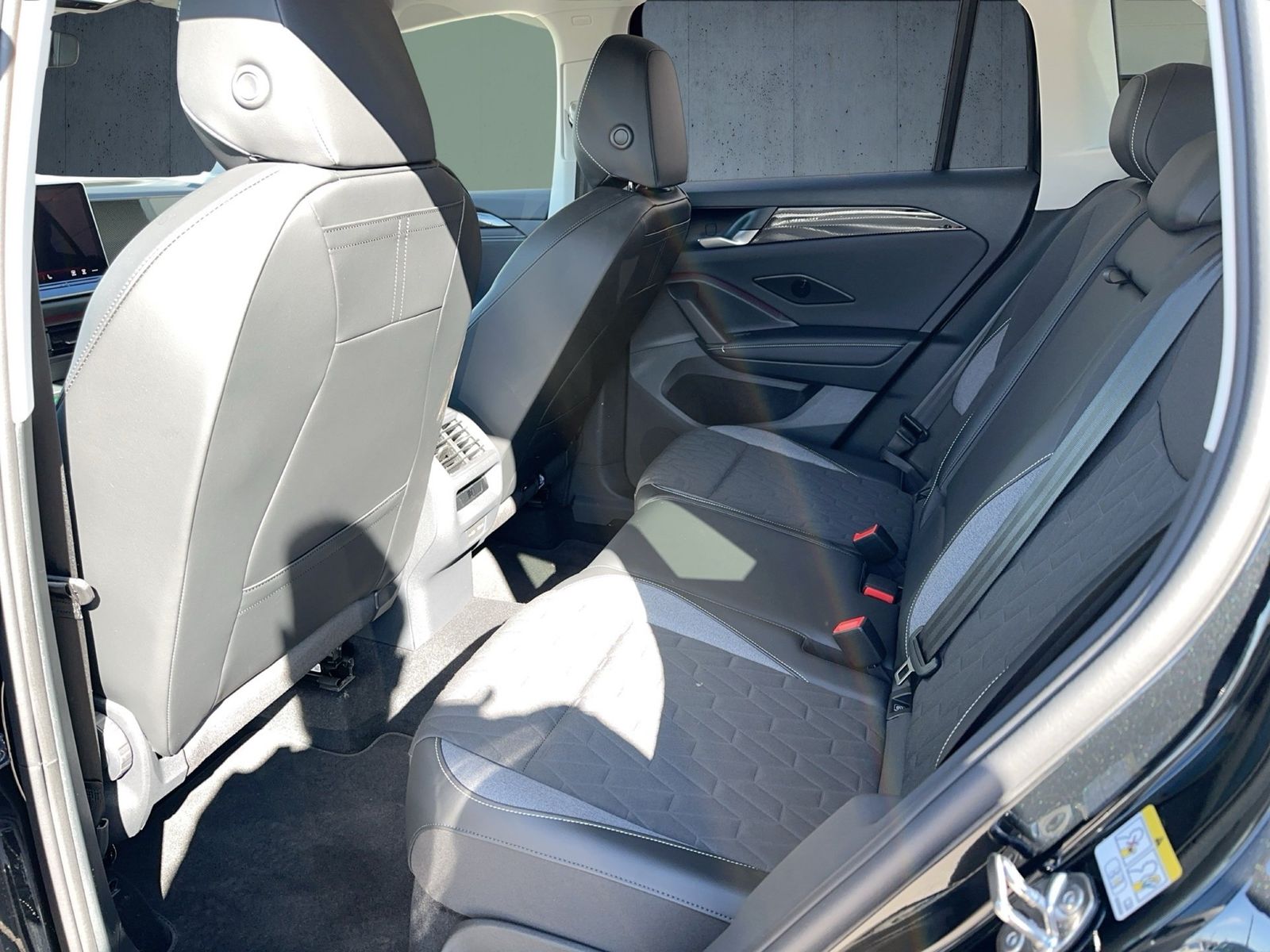 Volkswagen Tiguan - Bild 11