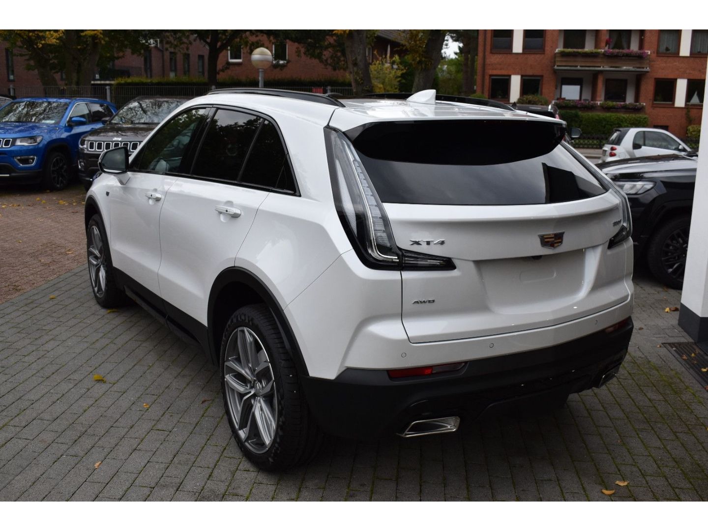 Fahrzeugabbildung Cadillac XT4 Sport 350T AWD+PANO+NAVI+LED+MEMORY+KAMERA+L