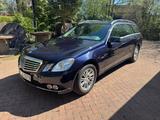 Mercedes-Benz E 350 CGI T BlueEFFICIENCY ELEGANCE 7-Sitzer - Mercedes E-Klasse Kombi 7-Sitzer
